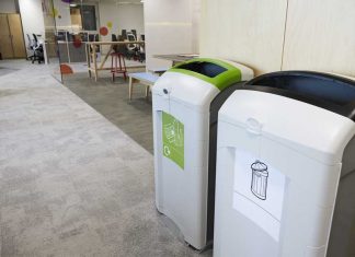 Modernes-Mülltrennsystem-im-Büro